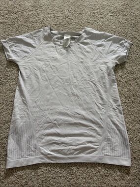 Women's Short Sleeve Striped Crewneck Tee - White & Light Gray
